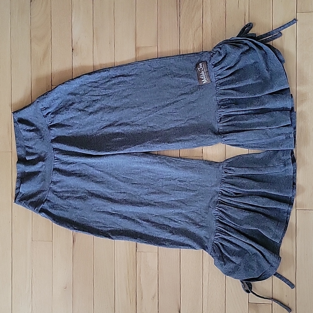 Matilda Jane ruffle pants gray size small